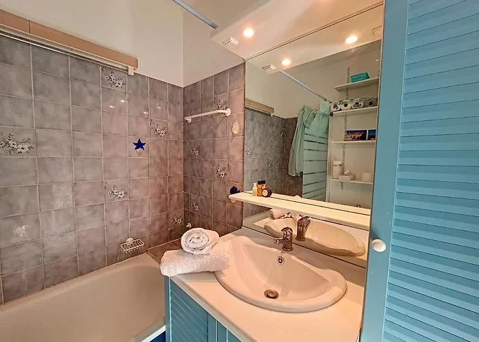 Apartamento 3 Pieces, Vue Sur Piscine Tennis Proche Thalasso *